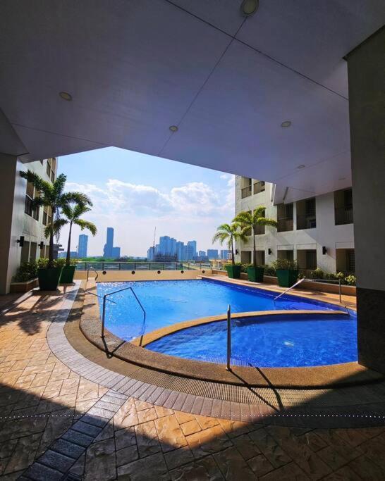Penthouse In Quezon Ri *